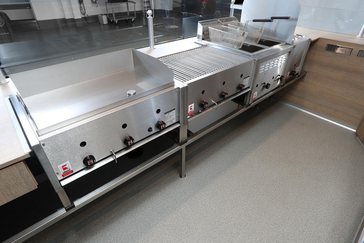 Wochenmarktmobil BORCO HÖHNS - Camion magasin: photos 4 Wochenmarktmobil BORCO HÖHNS - Camion magasin: photos 4