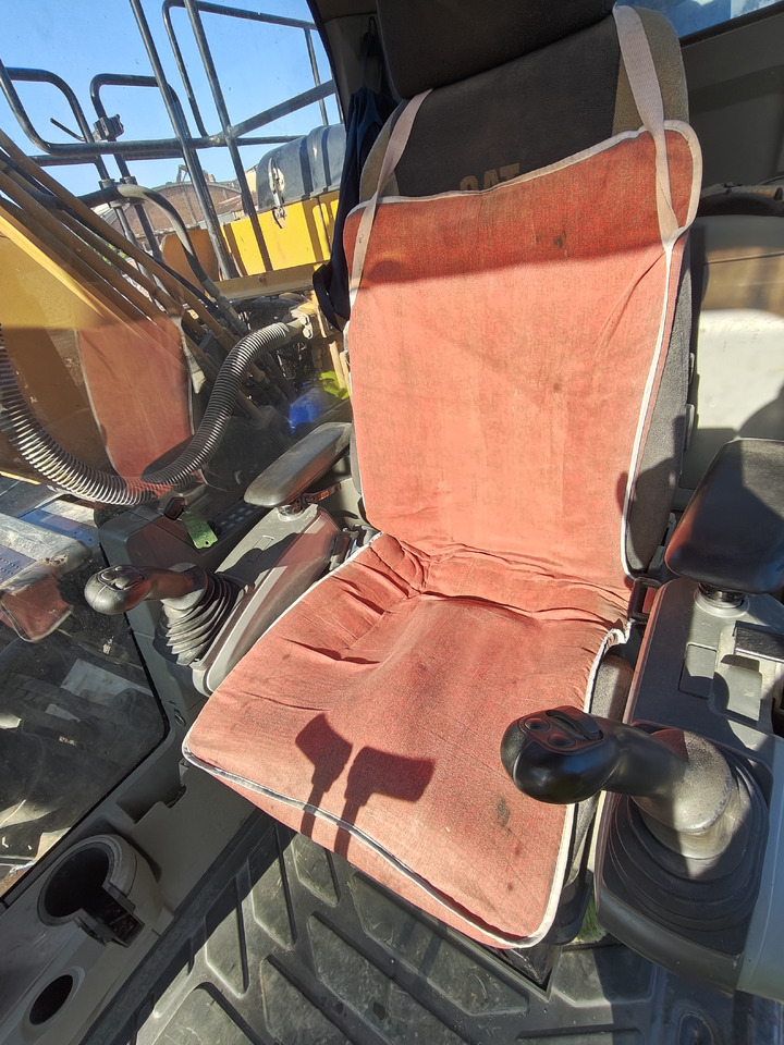 Pelle CATERPILLAR 320 EL: photos 15 Pelle CATERPILLAR 320 EL: photos 15