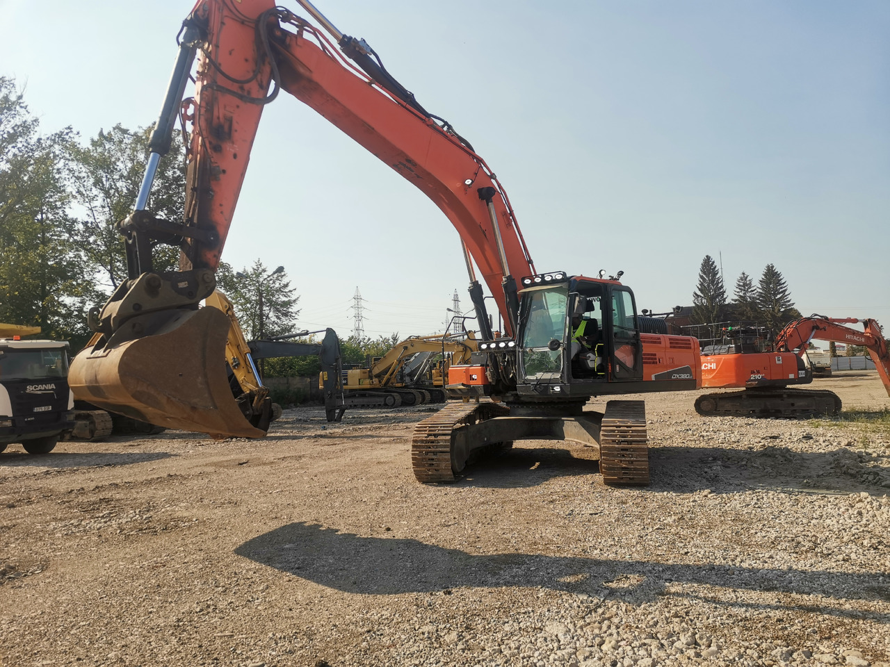 DOOSAN DX 380 - Pelle: photos 1 DOOSAN DX 380 - Pelle: photos 1