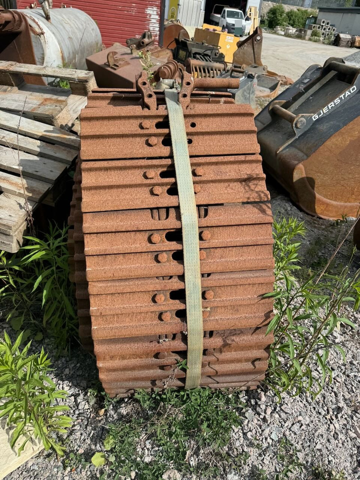 Belter og sprocket. Belter og sprocket. - Pièces de train de roulement pour Engins de chantier: photos 2 Belter og sprocket. Belter og sprocket. - Pièces de train de roulement pour Engins de chantier: photos 2