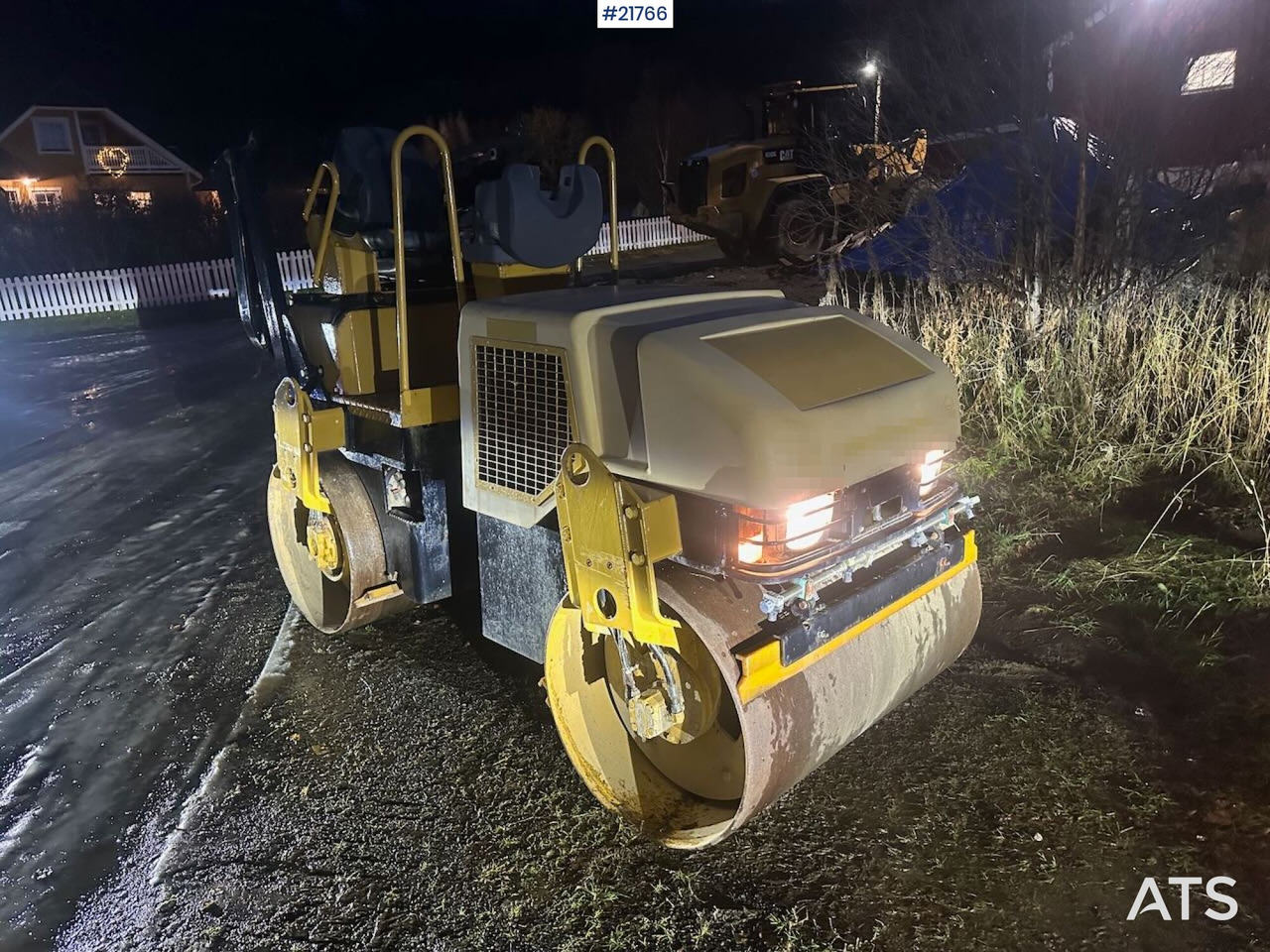 CAT Vals - Rouleau compresseur: photos 1 CAT Vals - Rouleau compresseur: photos 1