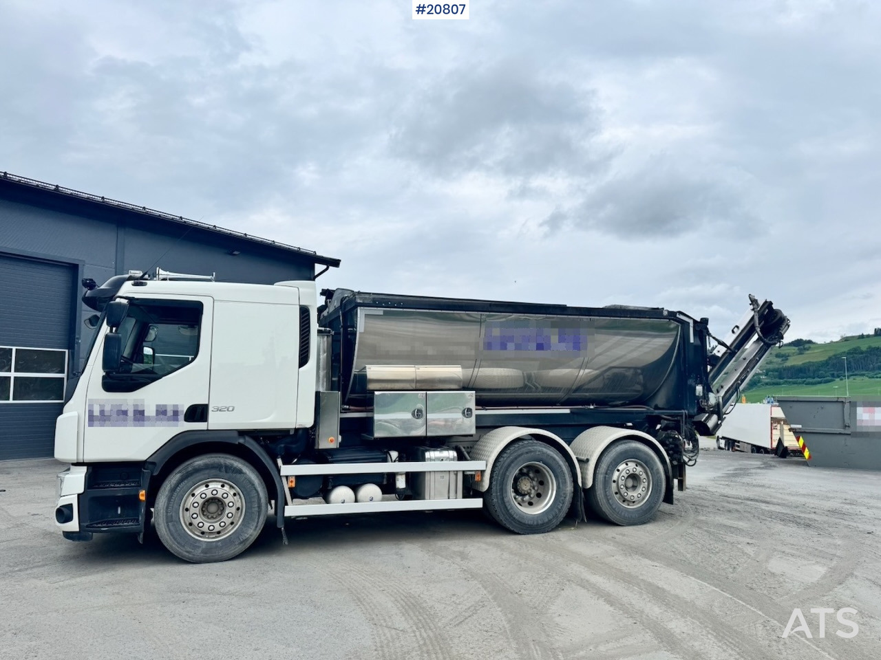 Volvo FE320 - Camion, Travaux routiers: photos 1 Volvo FE320 - Camion, Travaux routiers: photos 1