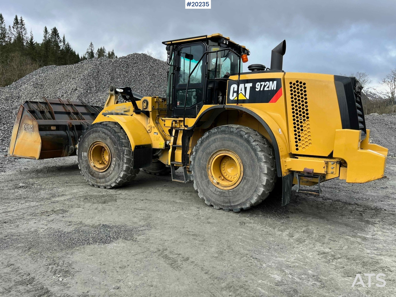 Caterpillar 972M - Chargeuse sur pneus: photos 4 Caterpillar 972M - Chargeuse sur pneus: photos 4