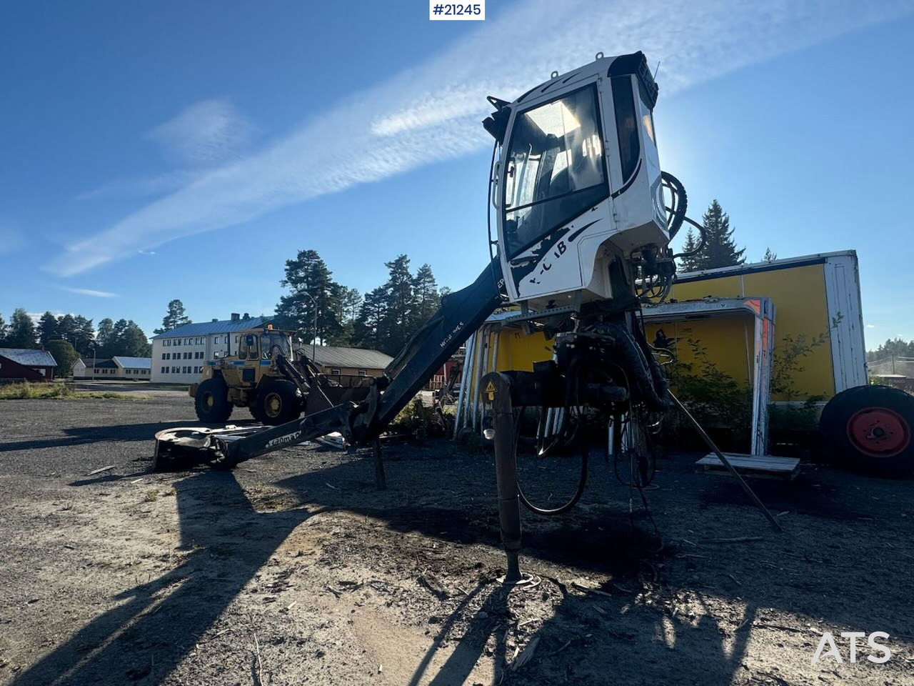 Epsilon M12 - Grue auxiliaire: photos 2 Epsilon M12 - Grue auxiliaire: photos 2