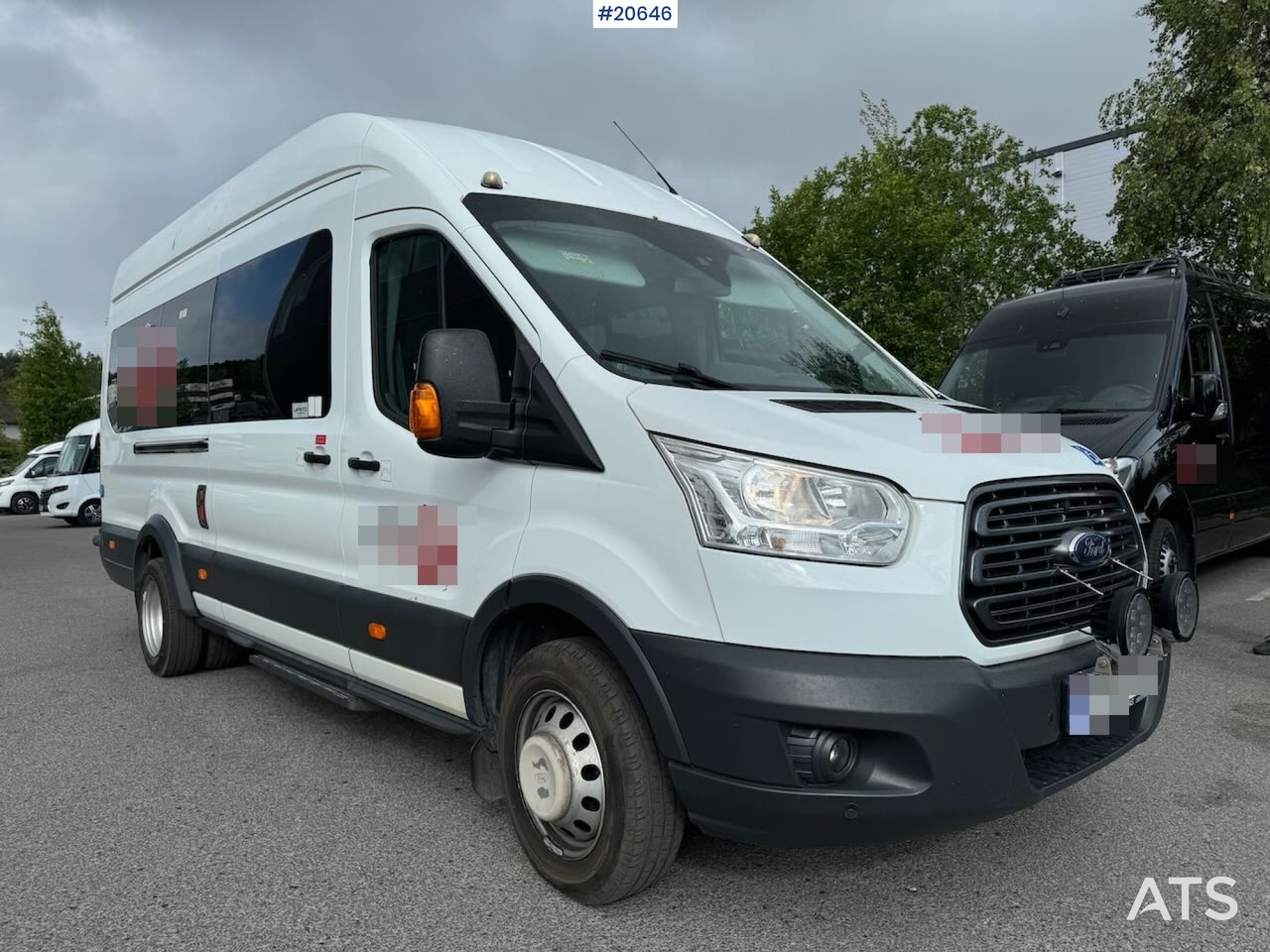 Ford Transit - Minibus, Transport de personnes: photos 1 Ford Transit - Minibus, Transport de personnes: photos 1