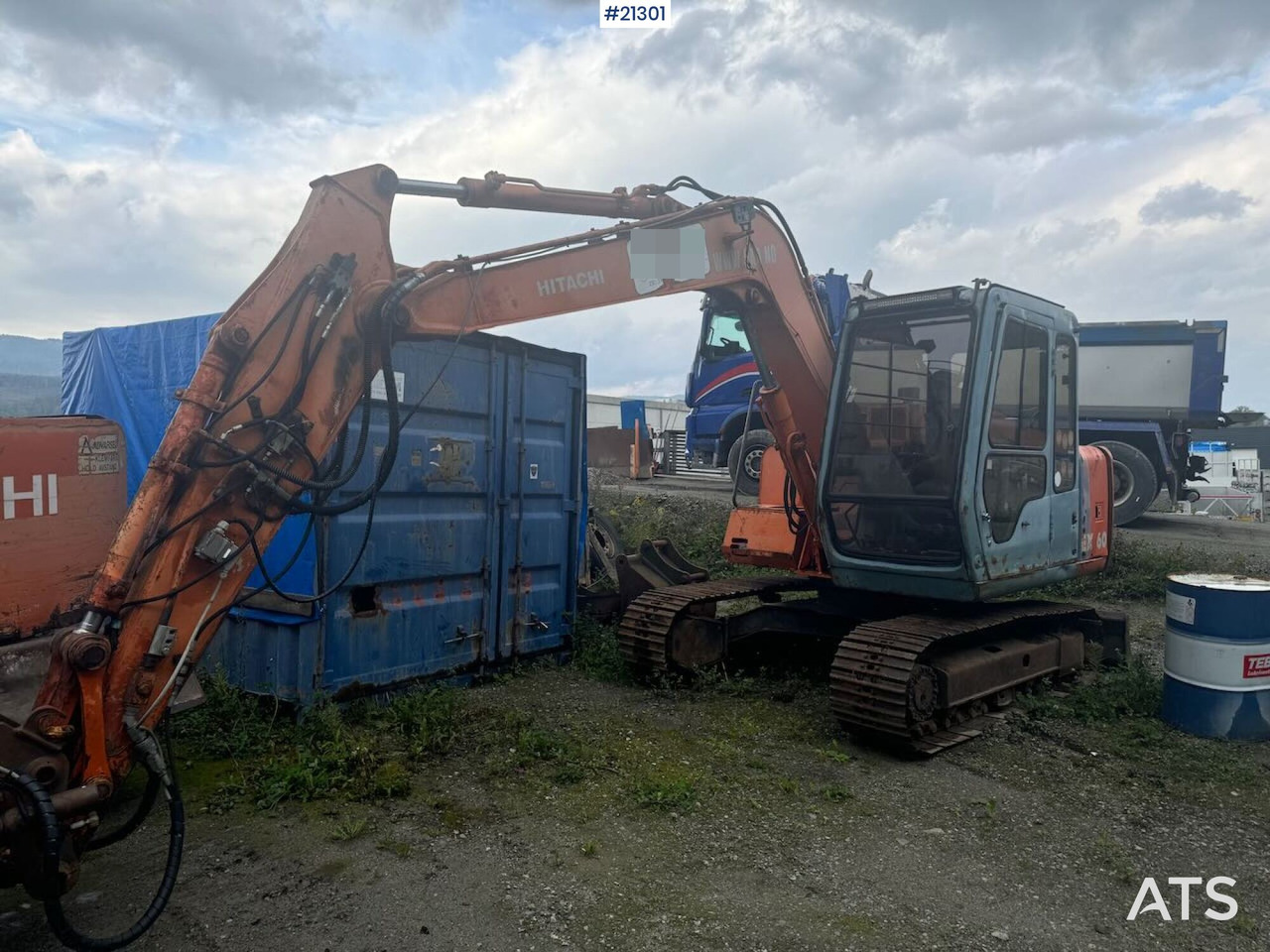 Hitachi EX60 - Pelle sur chenille: photos 2 Hitachi EX60 - Pelle sur chenille: photos 2