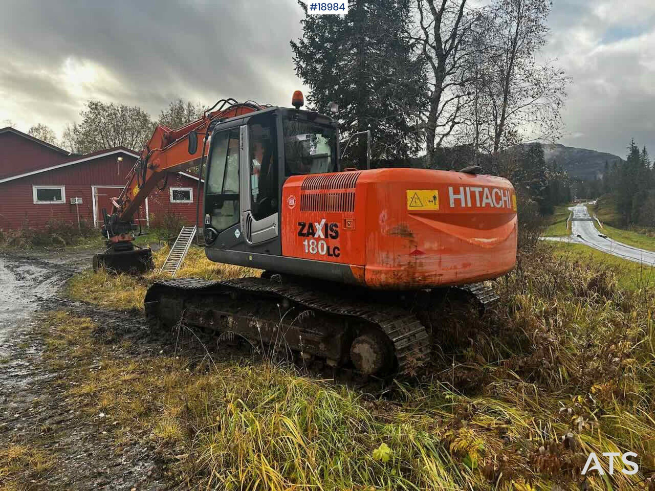 Hitachi ZX180LC-3 - Pelle: photos 1 Hitachi ZX180LC-3 - Pelle: photos 1