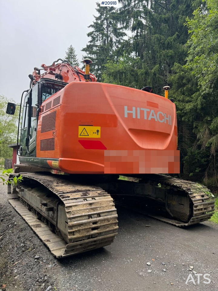 Hitachi ZX225 - Pelle sur chenille: photos 5 Hitachi ZX225 - Pelle sur chenille: photos 5