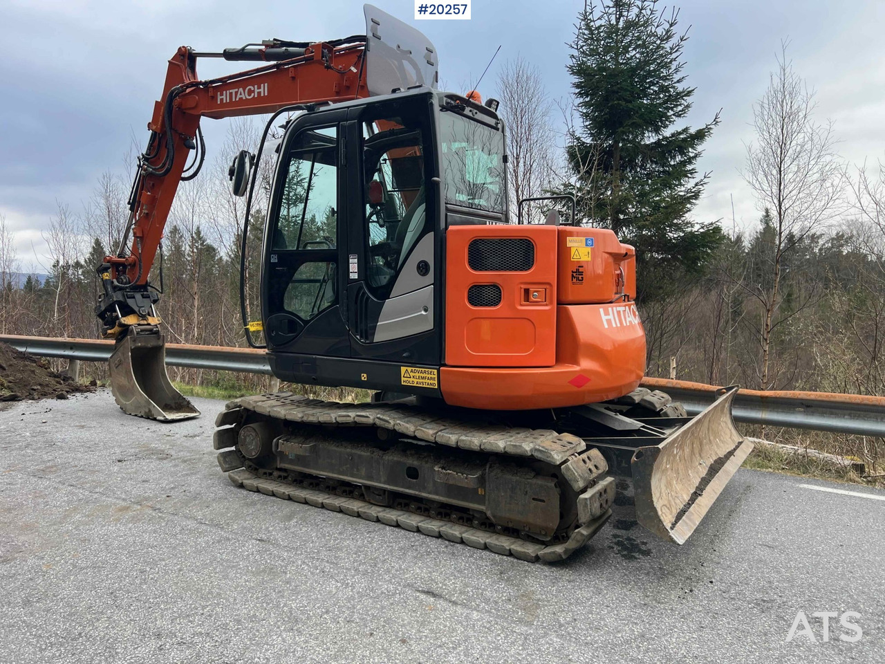 Hitachi ZX85 US-6 - Pelle: photos 4 Hitachi ZX85 US-6 - Pelle: photos 4