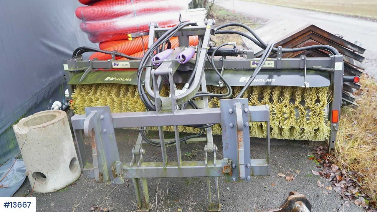 Holms SL 2.5 - Brosse pour Engins de chantier: photos 2 Holms SL 2.5 - Brosse pour Engins de chantier: photos 2