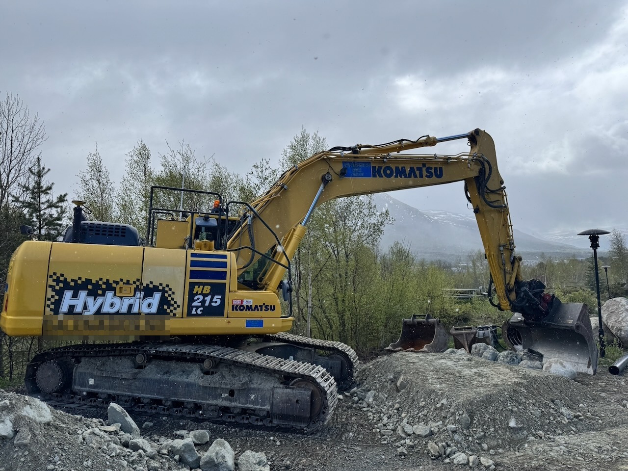 Komatsu HB215LC-2 - Pelle: photos 3 Komatsu HB215LC-2 - Pelle: photos 3