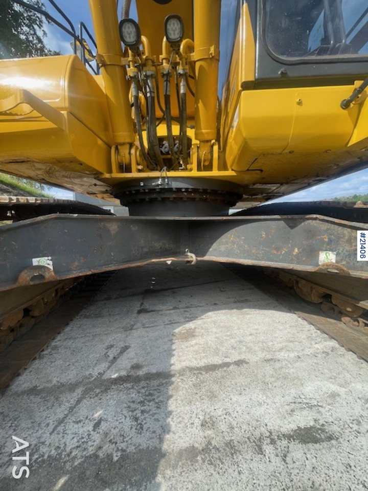 Komatsu PC210LC-11 - Pelle sur chenille: photos 2 Komatsu PC210LC-11 - Pelle sur chenille: photos 2