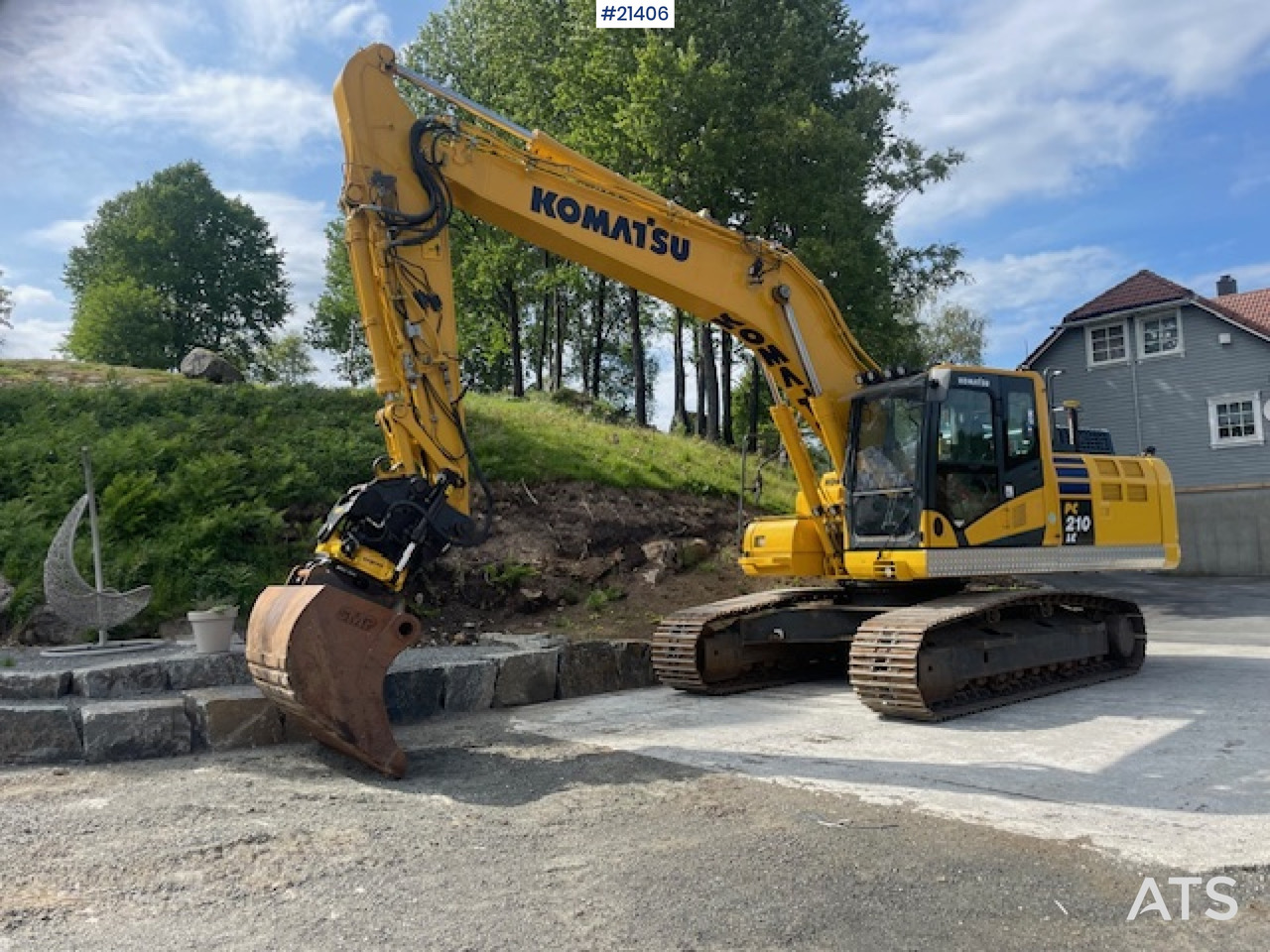 Komatsu PC210LC-11 - Pelle sur chenille: photos 3 Komatsu PC210LC-11 - Pelle sur chenille: photos 3