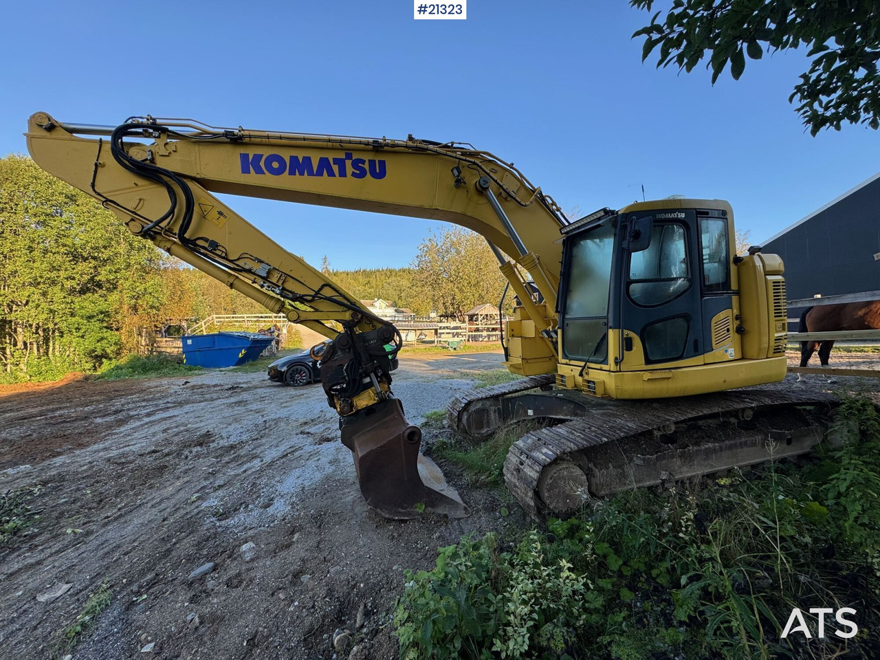 Komatsu PC228 - Pelle sur chenille: photos 1 Komatsu PC228 - Pelle sur chenille: photos 1