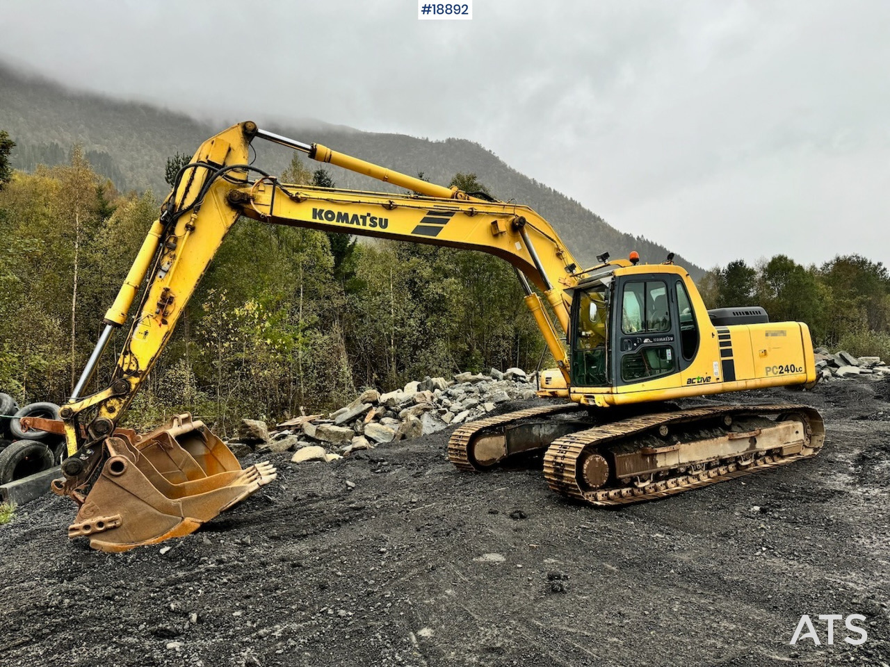 Komatsu PC240LC-6K Beltegraver m/ Graveskuffe - Pelle: photos 2 Komatsu PC240LC-6K Beltegraver m/ Graveskuffe - Pelle: photos 2