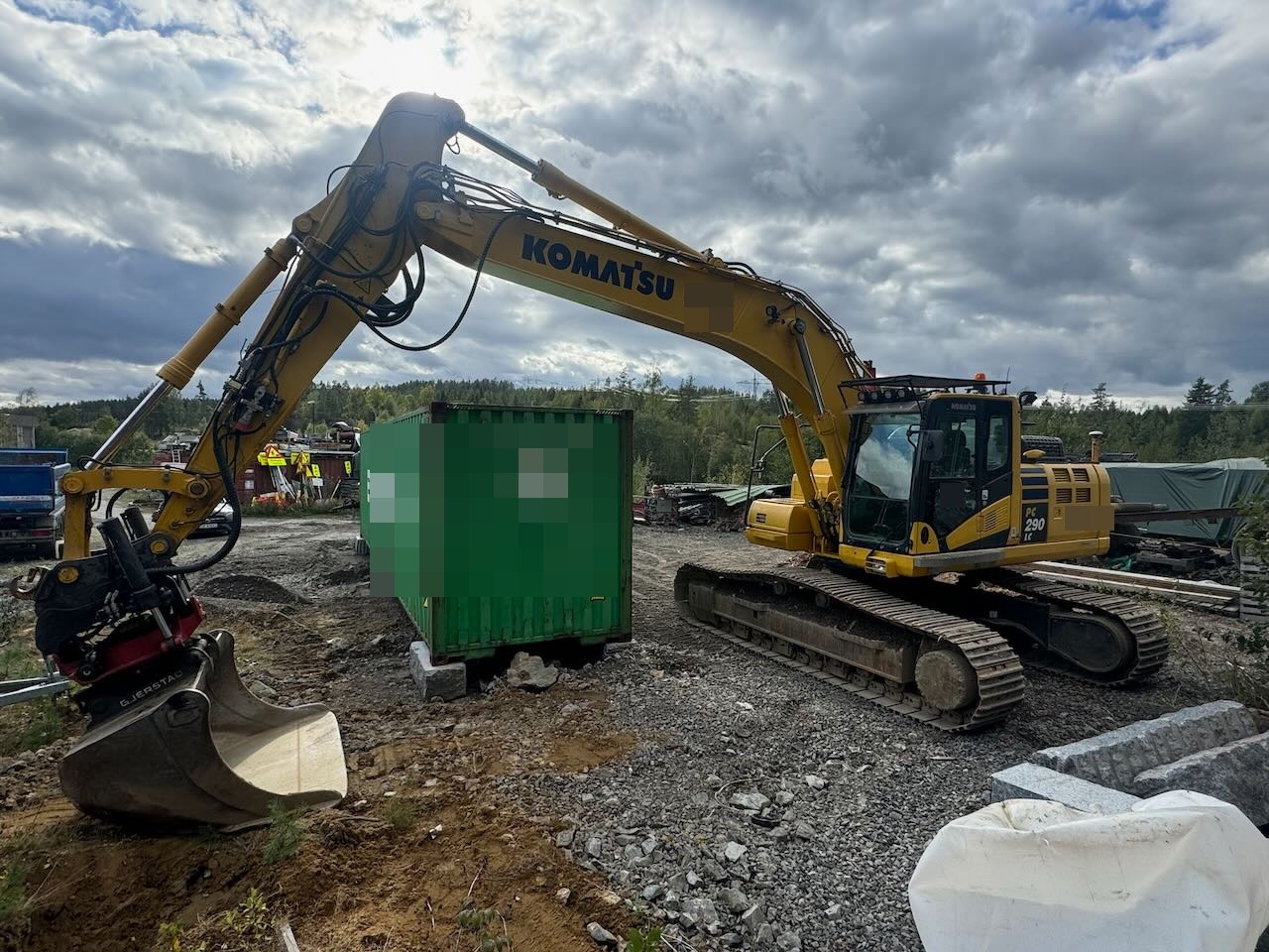 Komatsu PC290LC-11 Beltegraver m/ tilt og 2 skuffer - Pelle sur chenille: photos 1 Komatsu PC290LC-11 Beltegraver m/ tilt og 2 skuffer - Pelle sur chenille: photos 1