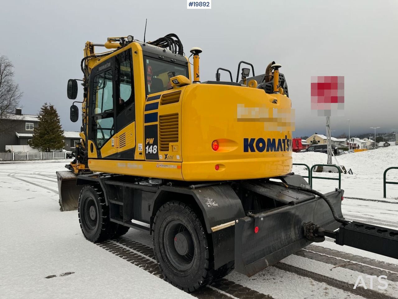 Komatsu PW148-11 - Pelle sur pneus: photos 3 Komatsu PW148-11 - Pelle sur pneus: photos 3