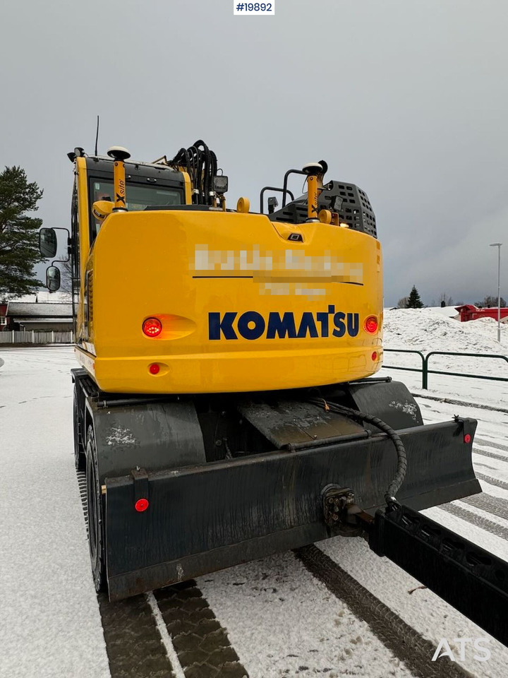 Komatsu PW148-11 - Pelle sur pneus: photos 4 Komatsu PW148-11 - Pelle sur pneus: photos 4