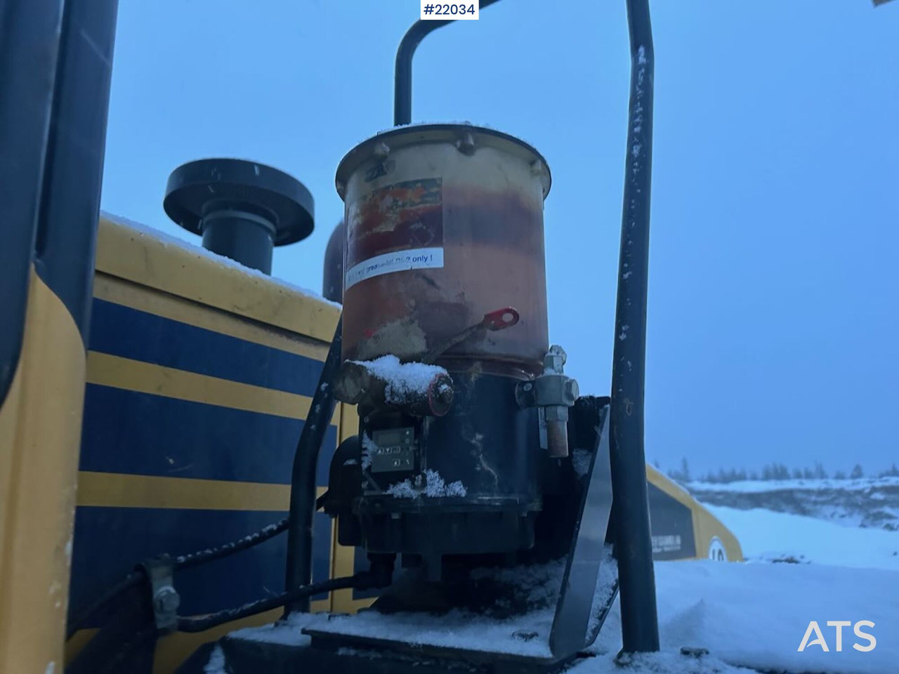 Chargeuse sur pneus Komatsu WA380-7 hjullaster m/ skuffe, vekt, sommer- og vinterdekk. SE VIDEO: photos 7
