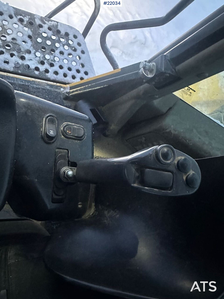 Chargeuse sur pneus Komatsu WA380-7 hjullaster m/ skuffe, vekt, sommer- og vinterdekk. SE VIDEO: photos 17