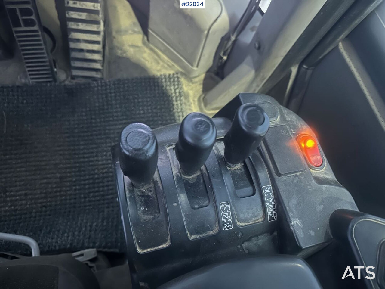 Chargeuse sur pneus Komatsu WA380-7 hjullaster m/ skuffe, vekt, sommer- og vinterdekk. SE VIDEO: photos 16