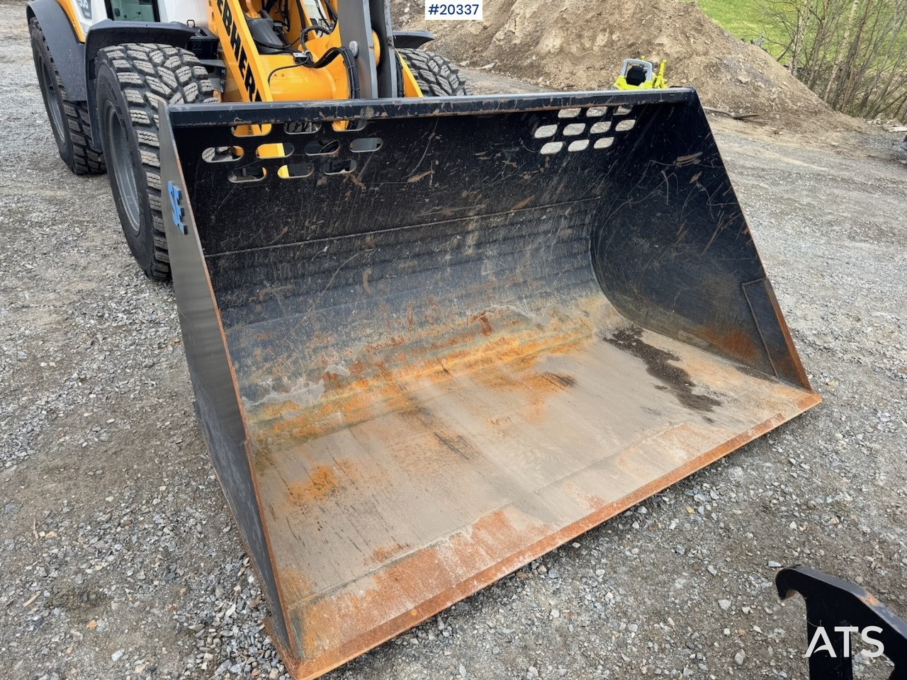 Chargeuse sur pneus Liebherr L506C: photos 24 Chargeuse sur pneus Liebherr L506C: photos 24