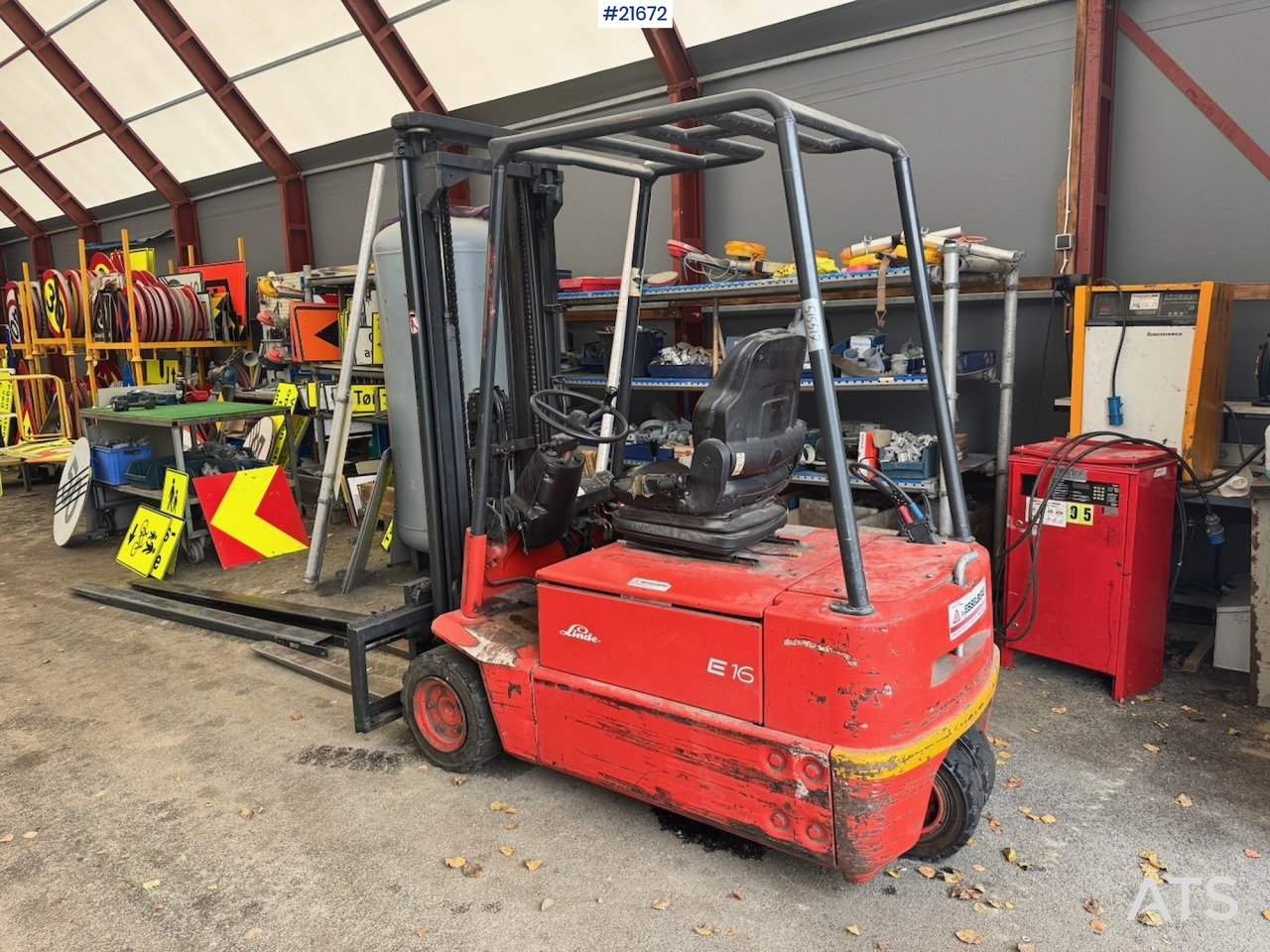 Linde Linde E16 EL Truck m/ forlengere. - Chariot élévateur électrique: photos 3 Linde Linde E16 EL Truck m/ forlengere. - Chariot élévateur électrique: photos 3