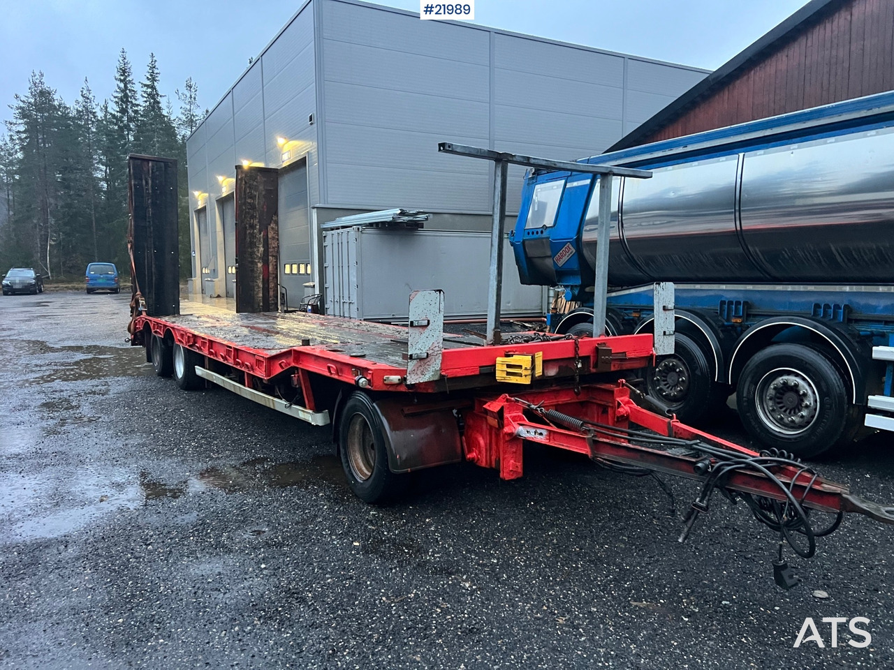 M&V 2008 M&V 3 akslet maskinhenger rep.objekt m/ hydraulisk kjørebroer - Remorque porte-engin surbaissée: photos 3 M&V 2008 M&V 3 akslet maskinhenger rep.objekt m/ hydraulisk kjørebroer - Remorque porte-engin surbaissée: photos 3