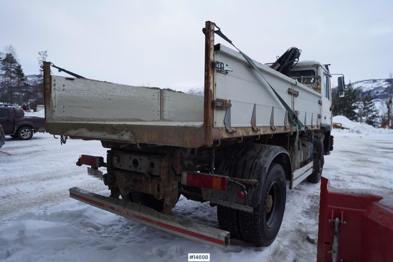 MAN 13.232 - Camion plateau, Camion grue: photos 5 MAN 13.232 - Camion plateau, Camion grue: photos 5