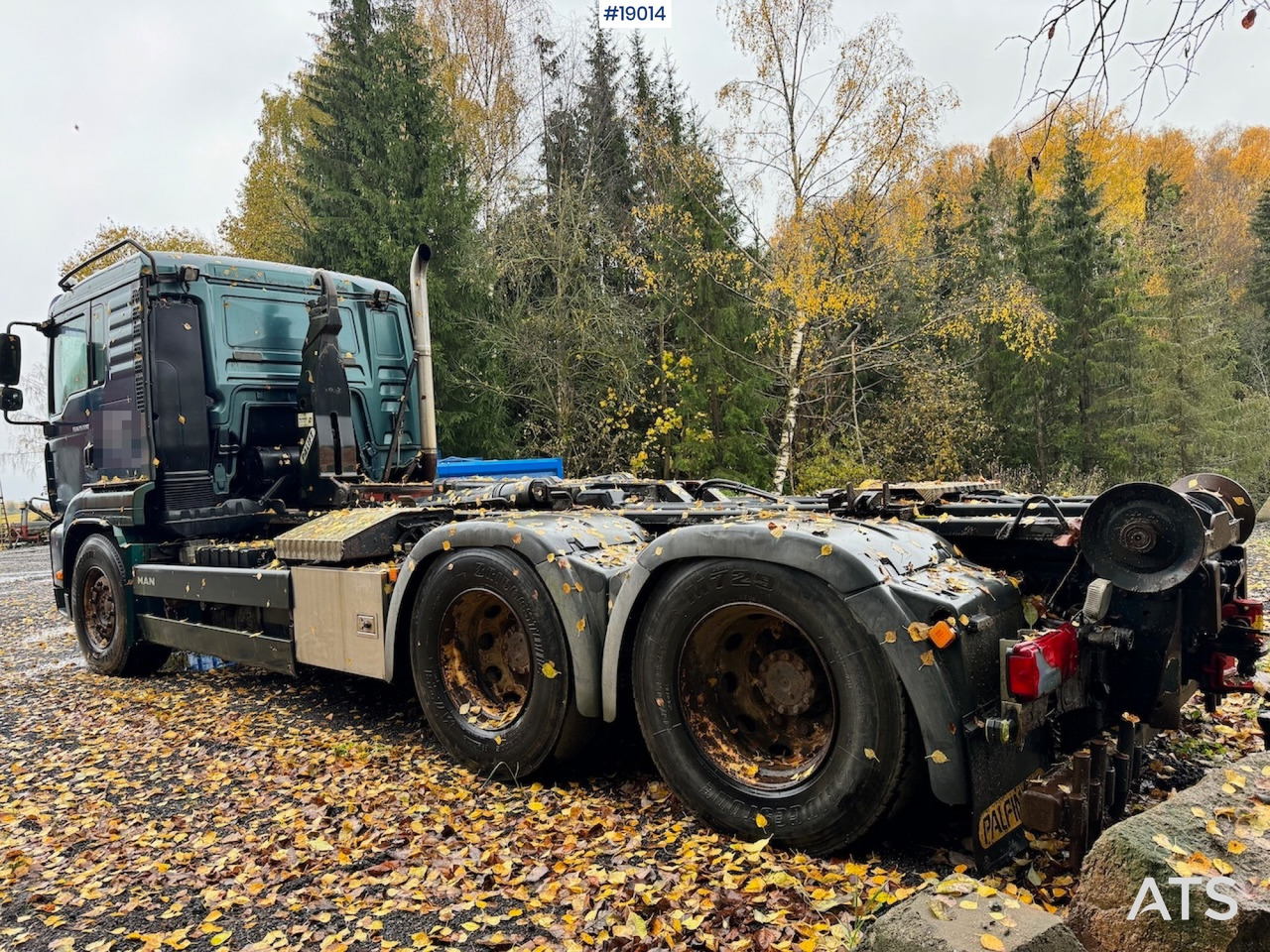 MAN TGA 26.530 6x2 - Camion ampliroll: photos 3 MAN TGA 26.530 6x2 - Camion ampliroll: photos 3