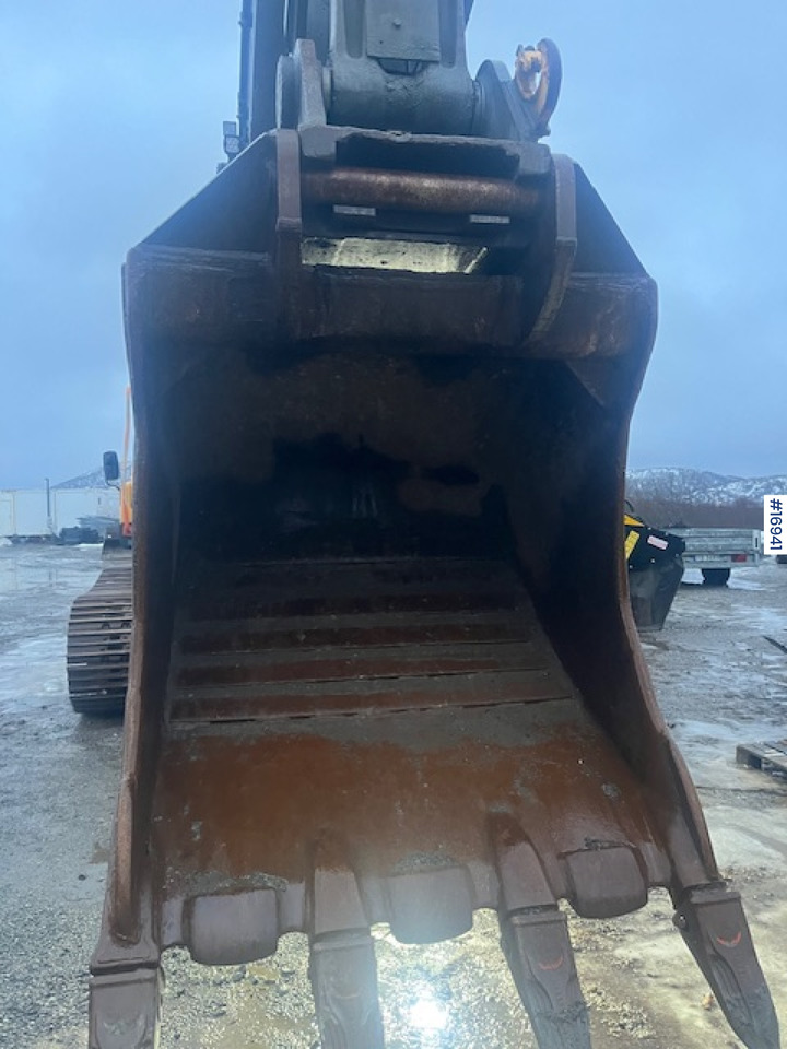 MB knuseskuffe m/ G90 feste - Godet pour Engins de chantier: photos 3 MB knuseskuffe m/ G90 feste - Godet pour Engins de chantier: photos 3