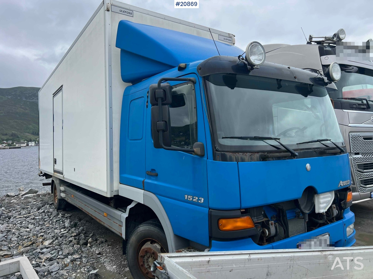 Mercedes 1523 4x2 skapbil m/ full sideåpning og lift Rep.objekt - Camion fourgon: photos 4 Mercedes 1523 4x2 skapbil m/ full sideåpning og lift Rep.objekt - Camion fourgon: photos 4