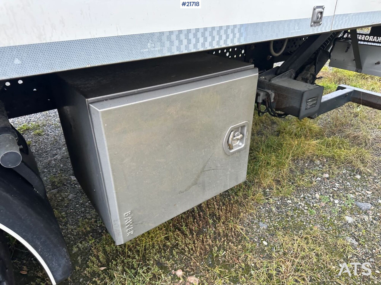 Crédit-bail Mercedes Actros 1835 skapbil m/ Full sideåpning, aggregat, lift og 2 sett dekk Mercedes Actros 1835 skapbil m/ Full sideåpning, aggregat, lift og 2 sett dekk: photos 43 Crédit-bail Mercedes Actros 1835 skapbil m/ Full sideåpning, aggregat, lift og 2 sett dekk Mercedes Actros 1835 skapbil m/ Full sideåpning, aggregat, lift og 2 sett dekk: photos 43