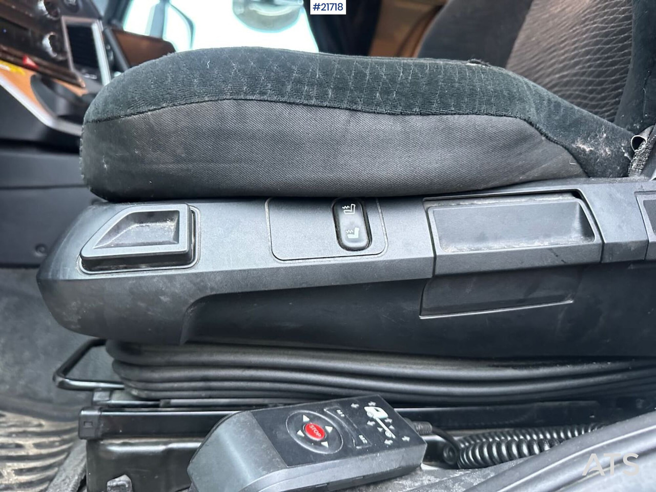 Crédit-bail Mercedes Actros 1835 skapbil m/ Full sideåpning, aggregat, lift og 2 sett dekk Mercedes Actros 1835 skapbil m/ Full sideåpning, aggregat, lift og 2 sett dekk: photos 18 Crédit-bail Mercedes Actros 1835 skapbil m/ Full sideåpning, aggregat, lift og 2 sett dekk Mercedes Actros 1835 skapbil m/ Full sideåpning, aggregat, lift og 2 sett dekk: photos 18