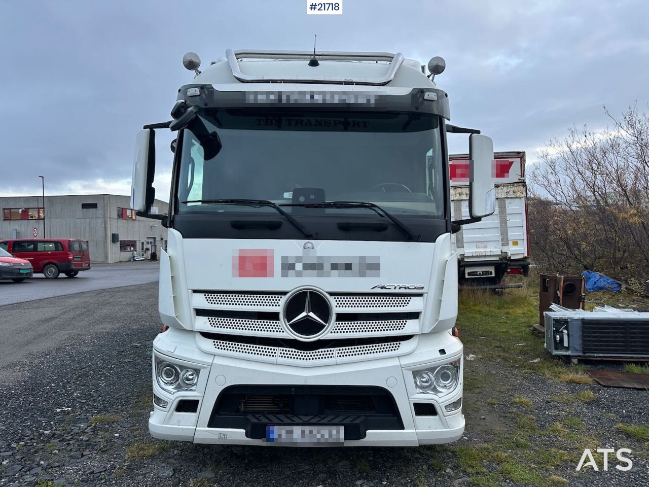 Crédit-bail Mercedes Actros 1835 skapbil m/ Full sideåpning, aggregat, lift og 2 sett dekk Mercedes Actros 1835 skapbil m/ Full sideåpning, aggregat, lift og 2 sett dekk: photos 11 Crédit-bail Mercedes Actros 1835 skapbil m/ Full sideåpning, aggregat, lift og 2 sett dekk Mercedes Actros 1835 skapbil m/ Full sideåpning, aggregat, lift og 2 sett dekk: photos 11