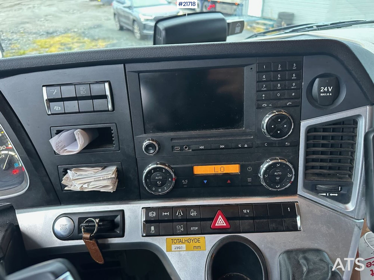 Crédit-bail Mercedes Actros 1835 skapbil m/ Full sideåpning, aggregat, lift og 2 sett dekk Mercedes Actros 1835 skapbil m/ Full sideåpning, aggregat, lift og 2 sett dekk: photos 27 Crédit-bail Mercedes Actros 1835 skapbil m/ Full sideåpning, aggregat, lift og 2 sett dekk Mercedes Actros 1835 skapbil m/ Full sideåpning, aggregat, lift og 2 sett dekk: photos 27