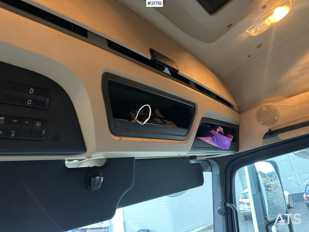 Crédit-bail Mercedes Actros 1835 skapbil m/ Full sideåpning, aggregat, lift og 2 sett dekk Mercedes Actros 1835 skapbil m/ Full sideåpning, aggregat, lift og 2 sett dekk: photos 35 Crédit-bail Mercedes Actros 1835 skapbil m/ Full sideåpning, aggregat, lift og 2 sett dekk Mercedes Actros 1835 skapbil m/ Full sideåpning, aggregat, lift og 2 sett dekk: photos 35