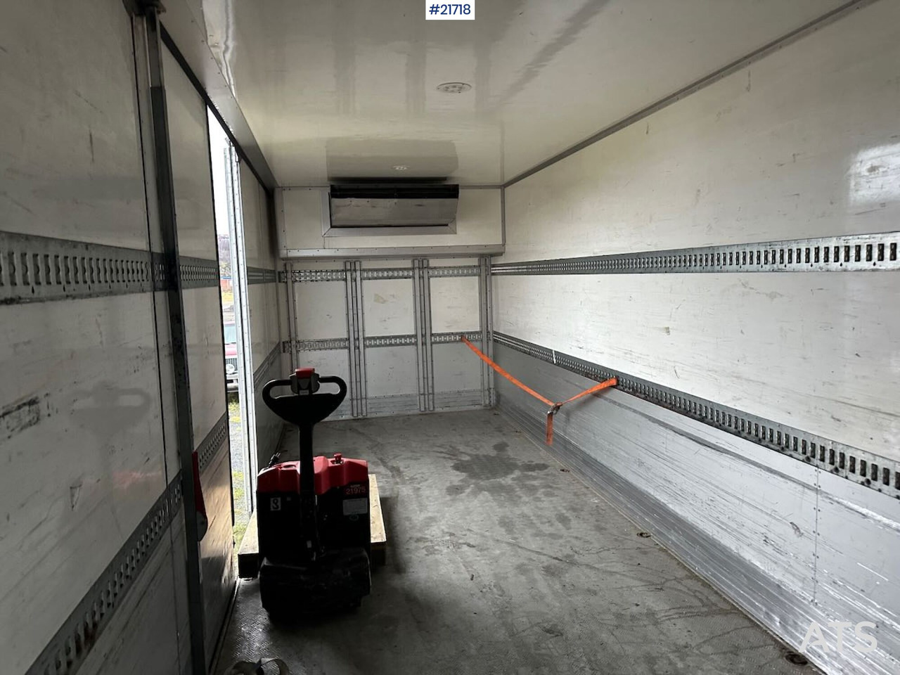 Crédit-bail Mercedes Actros 1835 skapbil m/ Full sideåpning, aggregat, lift og 2 sett dekk Mercedes Actros 1835 skapbil m/ Full sideåpning, aggregat, lift og 2 sett dekk: photos 37 Crédit-bail Mercedes Actros 1835 skapbil m/ Full sideåpning, aggregat, lift og 2 sett dekk Mercedes Actros 1835 skapbil m/ Full sideåpning, aggregat, lift og 2 sett dekk: photos 37