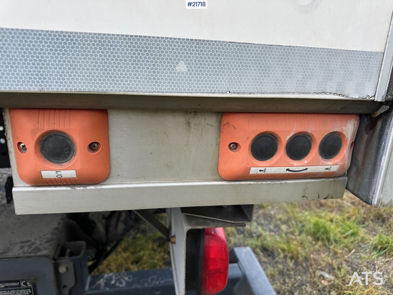 Crédit-bail Mercedes Actros 1835 skapbil m/ Full sideåpning, aggregat, lift og 2 sett dekk Mercedes Actros 1835 skapbil m/ Full sideåpning, aggregat, lift og 2 sett dekk: photos 41 Crédit-bail Mercedes Actros 1835 skapbil m/ Full sideåpning, aggregat, lift og 2 sett dekk Mercedes Actros 1835 skapbil m/ Full sideåpning, aggregat, lift og 2 sett dekk: photos 41