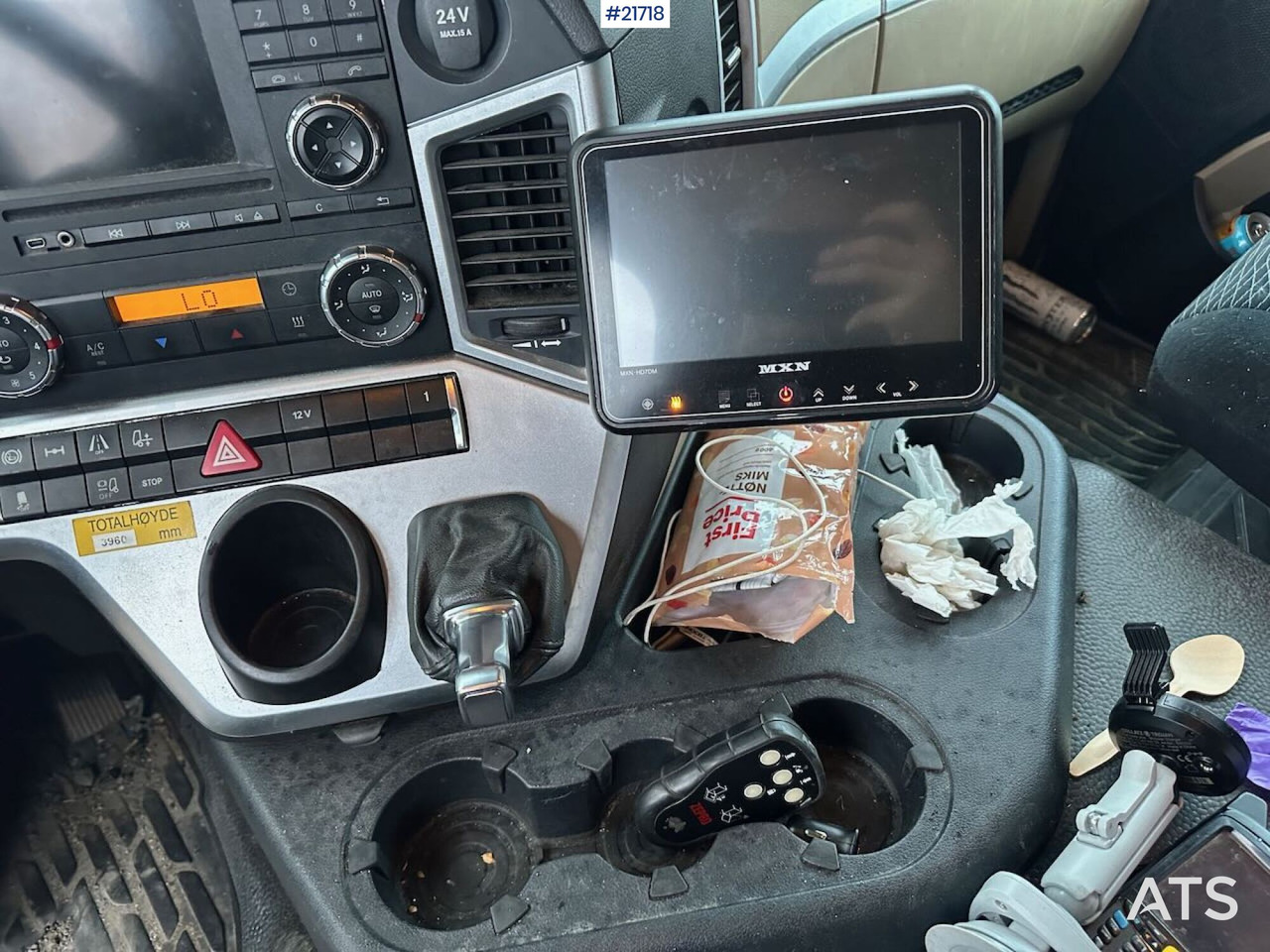 Crédit-bail Mercedes Actros 1835 skapbil m/ Full sideåpning, aggregat, lift og 2 sett dekk Mercedes Actros 1835 skapbil m/ Full sideåpning, aggregat, lift og 2 sett dekk: photos 28 Crédit-bail Mercedes Actros 1835 skapbil m/ Full sideåpning, aggregat, lift og 2 sett dekk Mercedes Actros 1835 skapbil m/ Full sideåpning, aggregat, lift og 2 sett dekk: photos 28