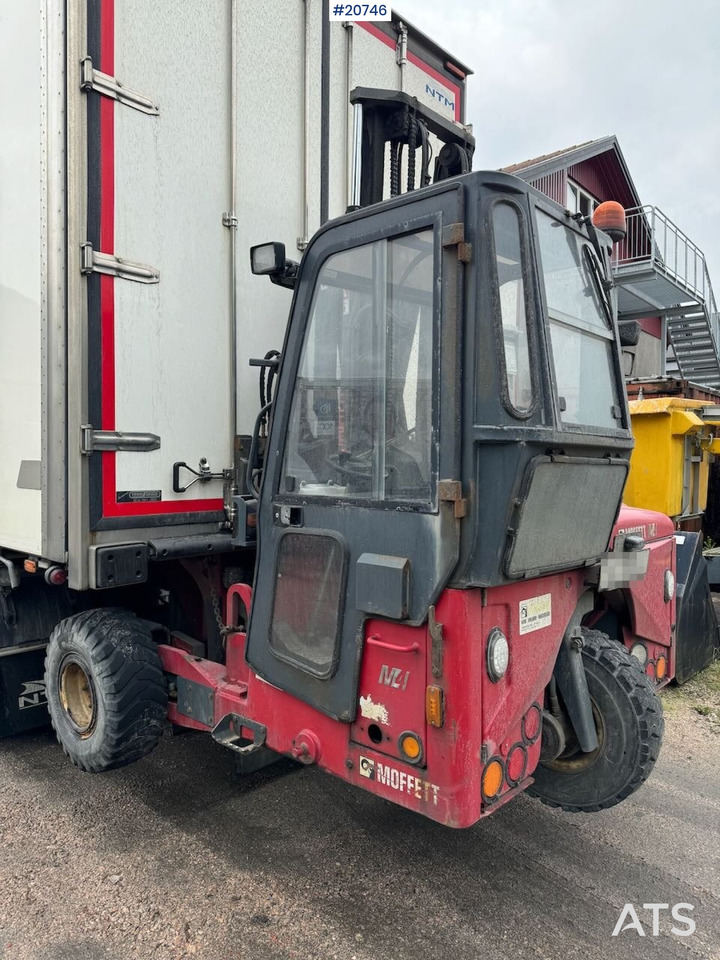 Moffett M4 25.4 - Chariot embarqué: photos 2 Moffett M4 25.4 - Chariot embarqué: photos 2