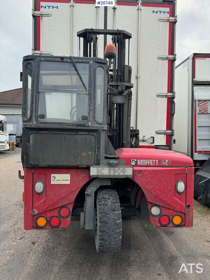 Moffett M4 25.4 - Chariot embarqué: photos 3 Moffett M4 25.4 - Chariot embarqué: photos 3