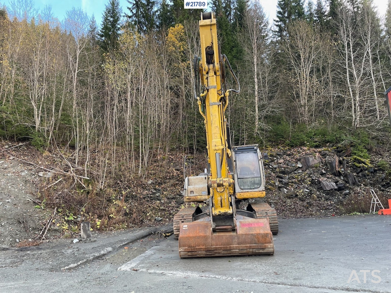 New Holland E265 med graveskuffe - Pelle sur chenille: photos 3 New Holland E265 med graveskuffe - Pelle sur chenille: photos 3