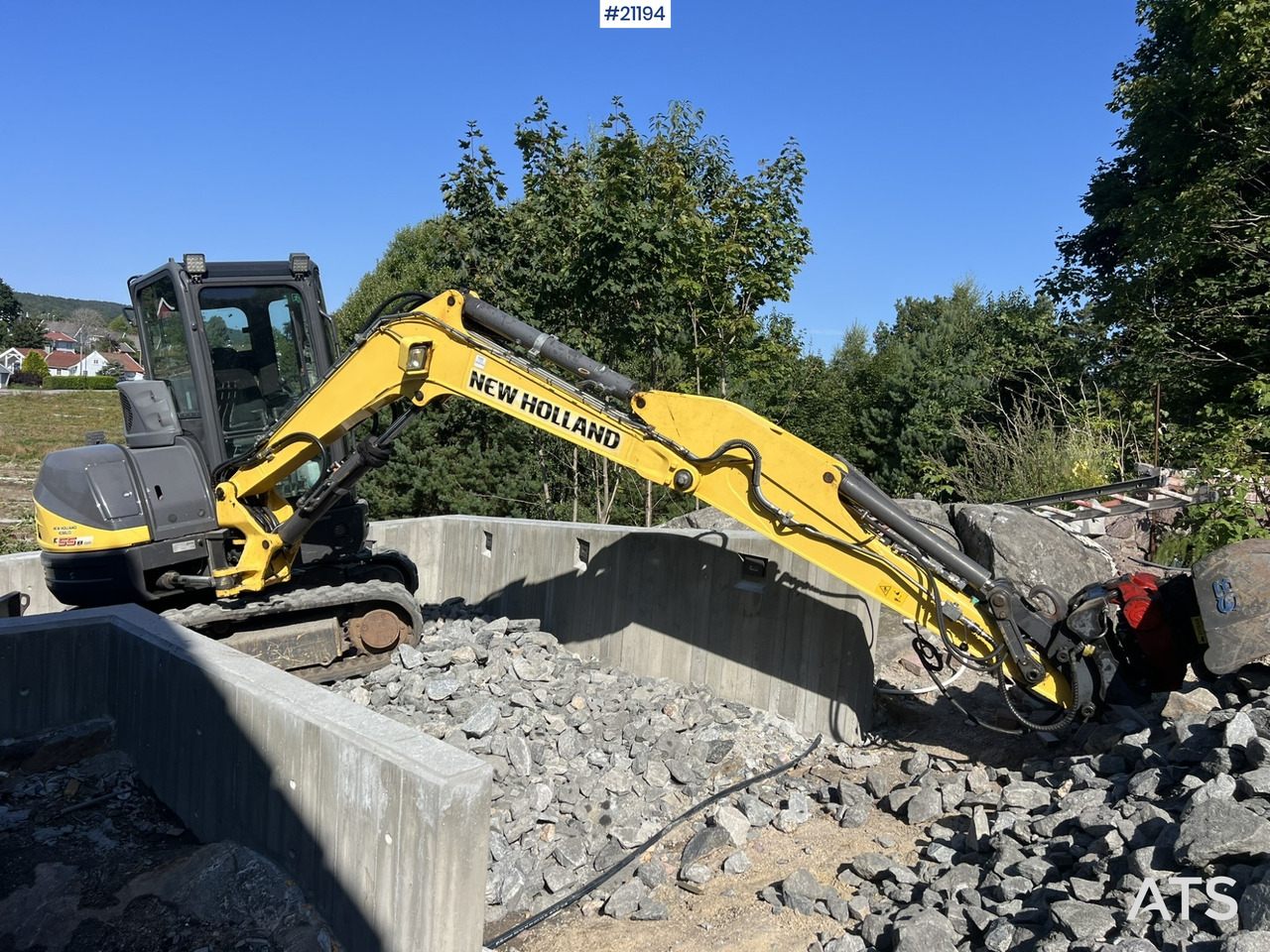 New Holland E55B - Pelle sur chenille: photos 3 New Holland E55B - Pelle sur chenille: photos 3