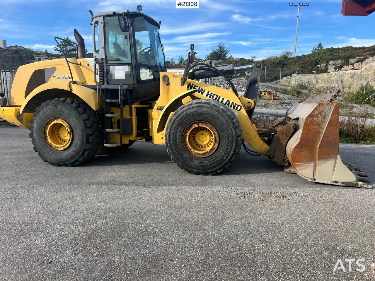 New Holland w270B - Chargeuse sur pneus: photos 2 New Holland w270B - Chargeuse sur pneus: photos 2
