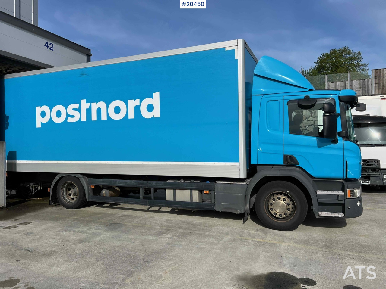 Scania P280 4x2 Skapbil m/ lift og full sideåpning. SE VIDEO - Camion fourgon: photos 2 Scania P280 4x2 Skapbil m/ lift og full sideåpning. SE VIDEO - Camion fourgon: photos 2