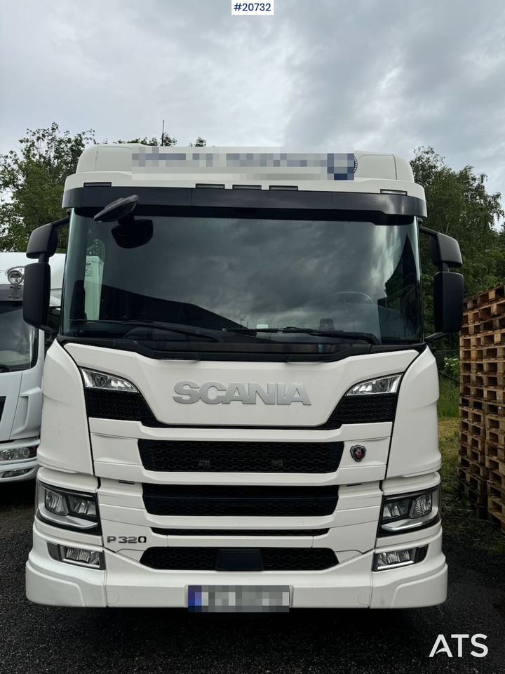 Scania P320 - Camion grue, Camion plateau: photos 4 Scania P320 - Camion grue, Camion plateau: photos 4