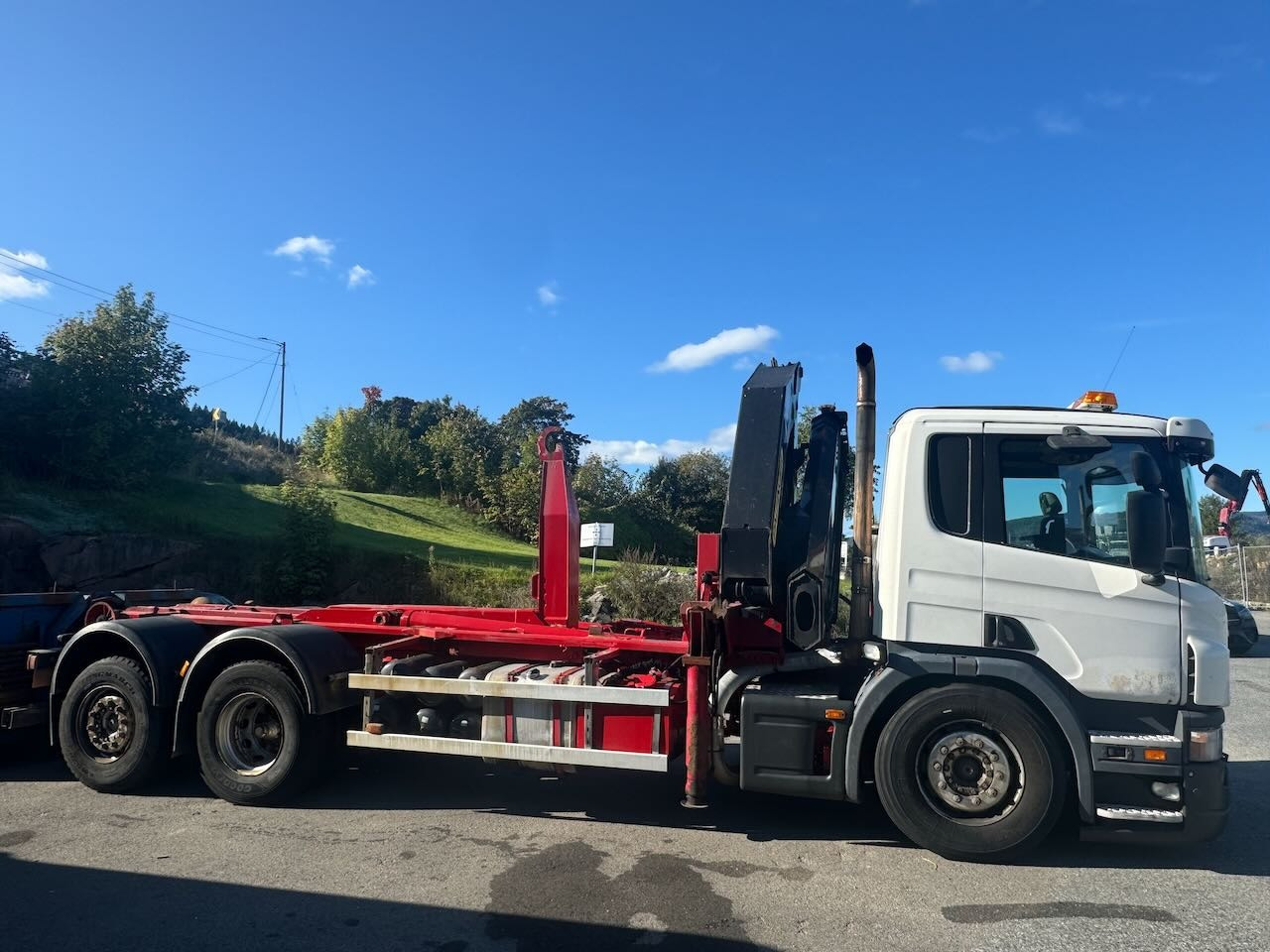 Scania P340 - Camion grue: photos 4 Scania P340 - Camion grue: photos 4