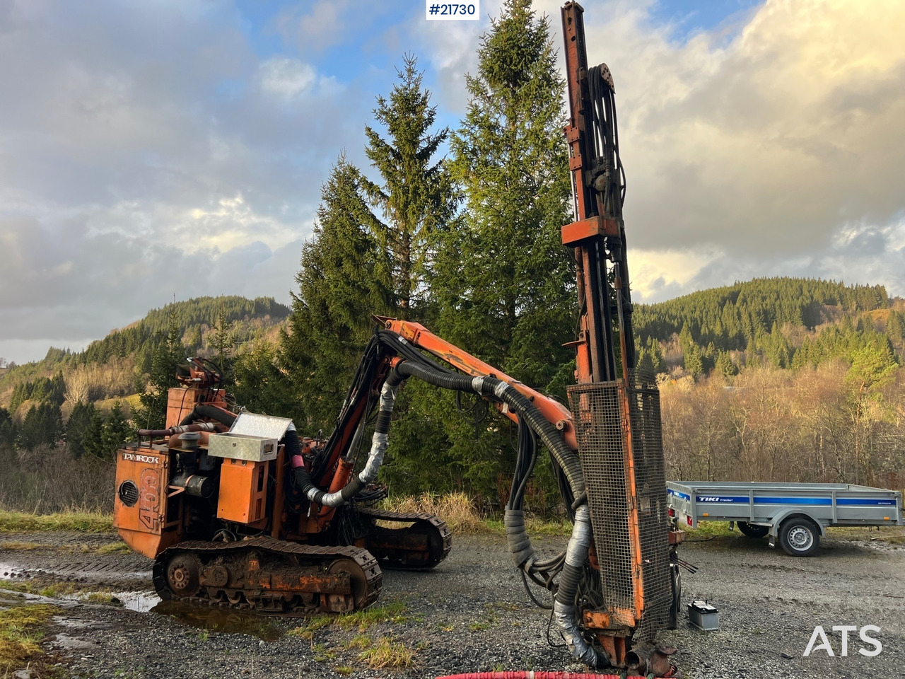 Tamrock DHA400 Borerigg m/ HLR 438L hammer - Foreuse: photos 1 Tamrock DHA400 Borerigg m/ HLR 438L hammer - Foreuse: photos 1