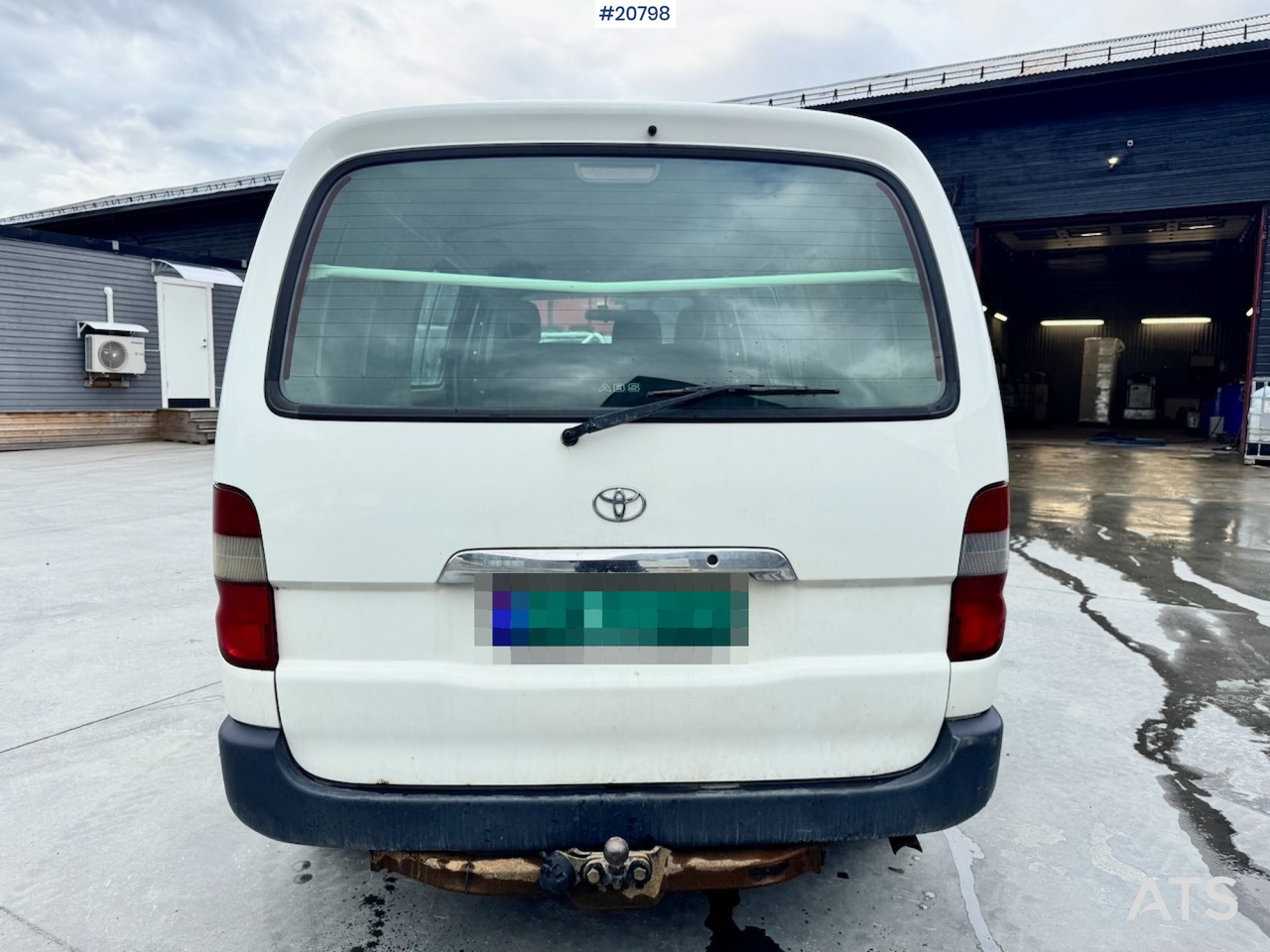 Toyota Hiace - Fourgon utilitaire: photos 4 Toyota Hiace - Fourgon utilitaire: photos 4
